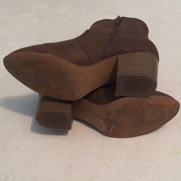 Joe Fresh Ankle Booties - Picture 8 of 16